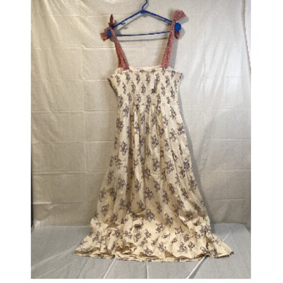 Bila Women's Artisan Dress‎ - Picture 5 of 6